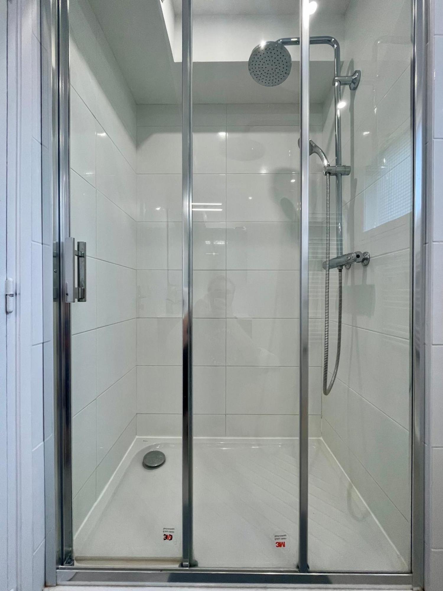Bngo I Le Spacieux I 3 Chambres, 2 Salles De Bain, Parking Prive Gratuit, 8 Personnes, Vieux Lyon Hypercentre Eksteriør bilde