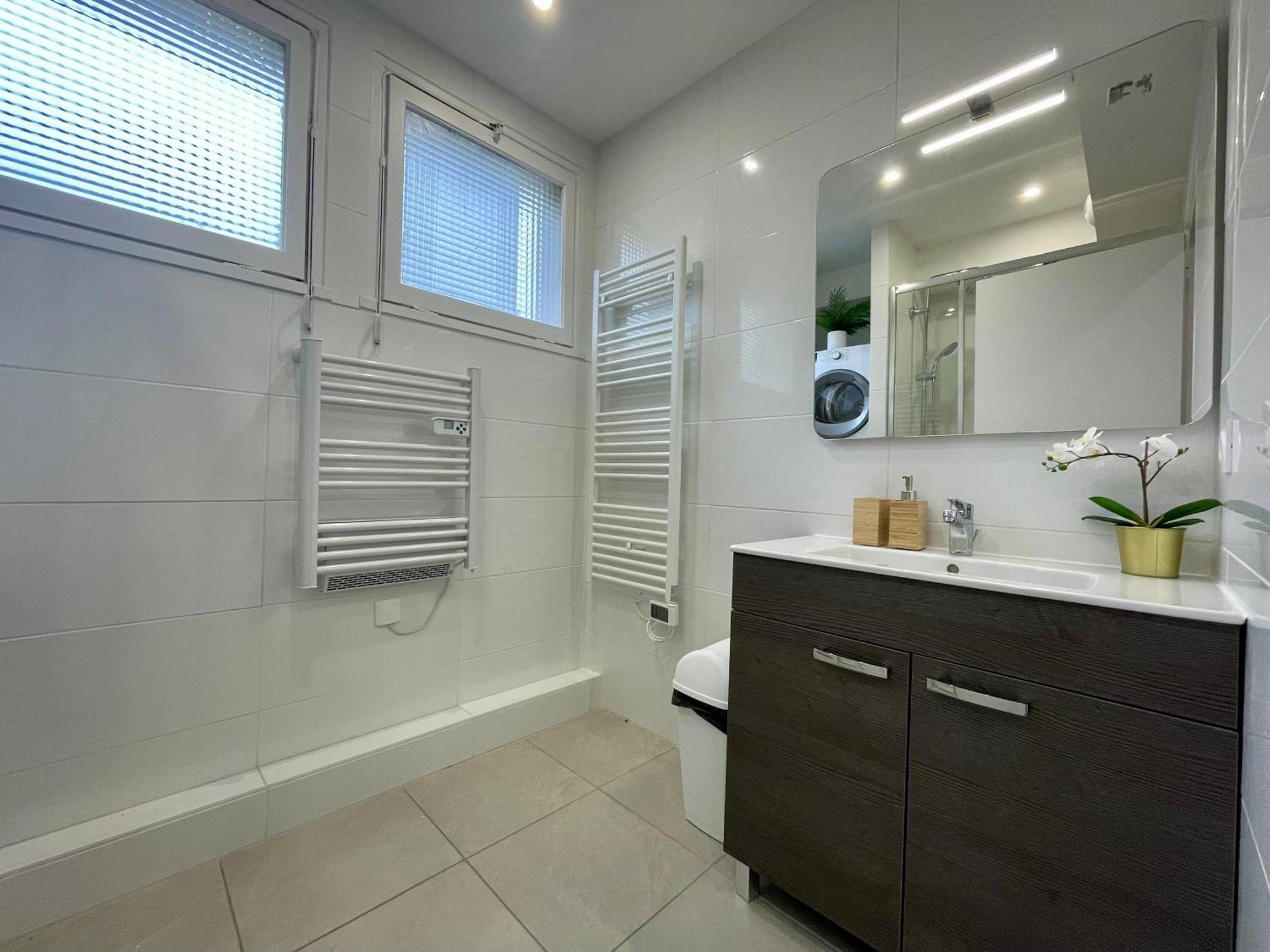 Bngo I Le Spacieux I 3 Chambres, 2 Salles De Bain, Parking Prive Gratuit, 8 Personnes, Vieux Lyon Hypercentre Eksteriør bilde